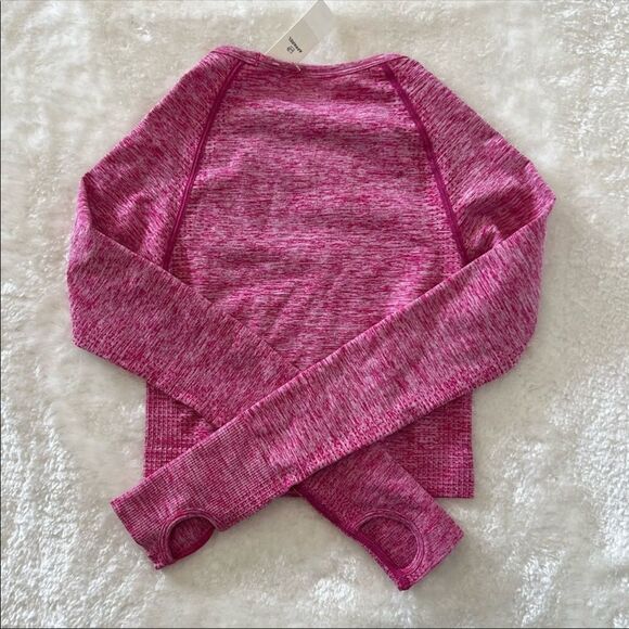 Pink VS Seamless Cropped Workout Top - Picture 6 of 6